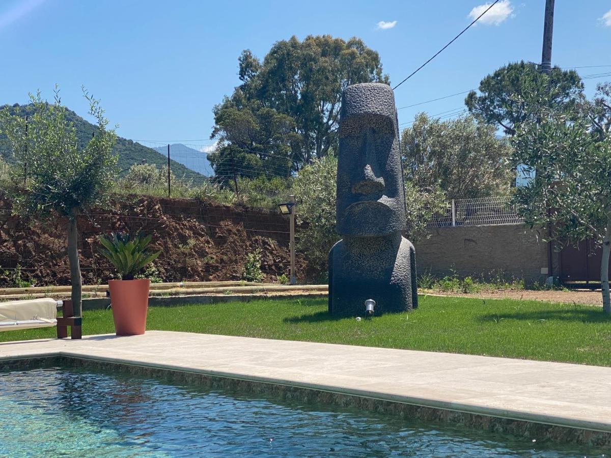 Apiculteur * Oletta (Corsica)